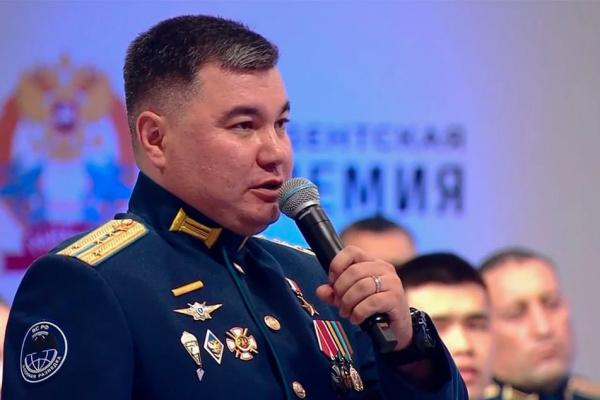 Боевой офицер, потерявший на СВО руку и ногу будет помогать ветеранам специальной военной операции. Боевой офицер, потерявший на СВО руку и ногу будет помогать ветеранам специальной военной операции.