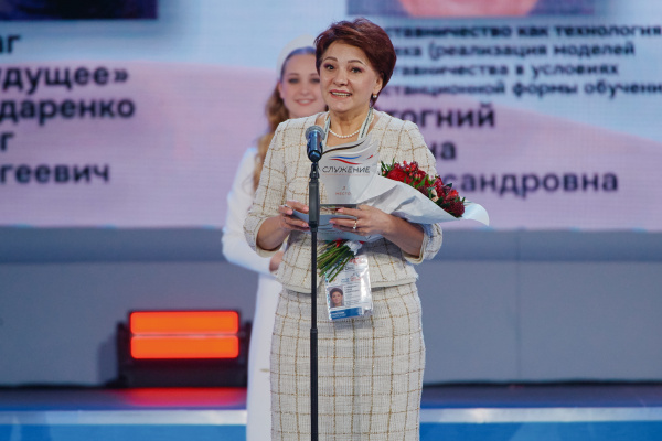 Проект Елены Кулешевич занял третье место в номинации «Опыт наставника – успех молодых» премии «Служение». Проект Елены Кулешевич занял третье место в номинации «Опыт наставника – успех молодых» премии «Служение».