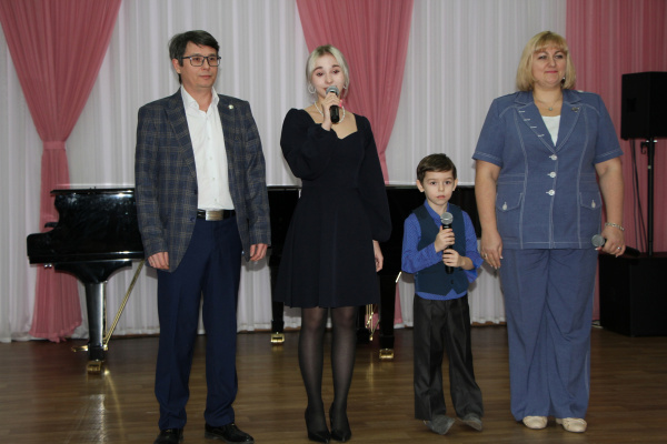В Покачах дан старт Году семьи. В Покачах дан старт Году семьи.